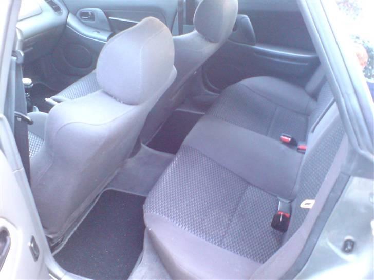 Mazda 323F BA GT V6-24v *SOLGT* billede 11