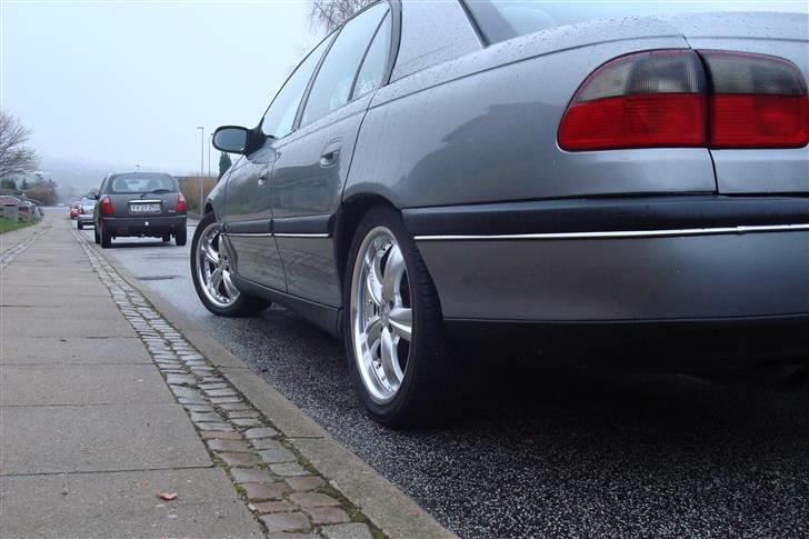 Opel Omega b Solgt billede 5