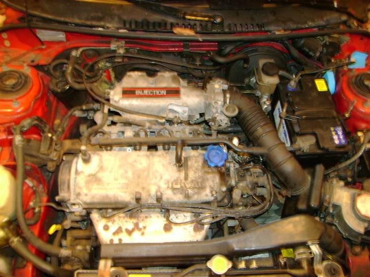 Mazda 323f billede 2