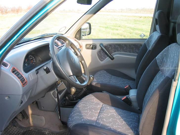 Nissan Terrano 2,7 SR (SOLGT) billede 6