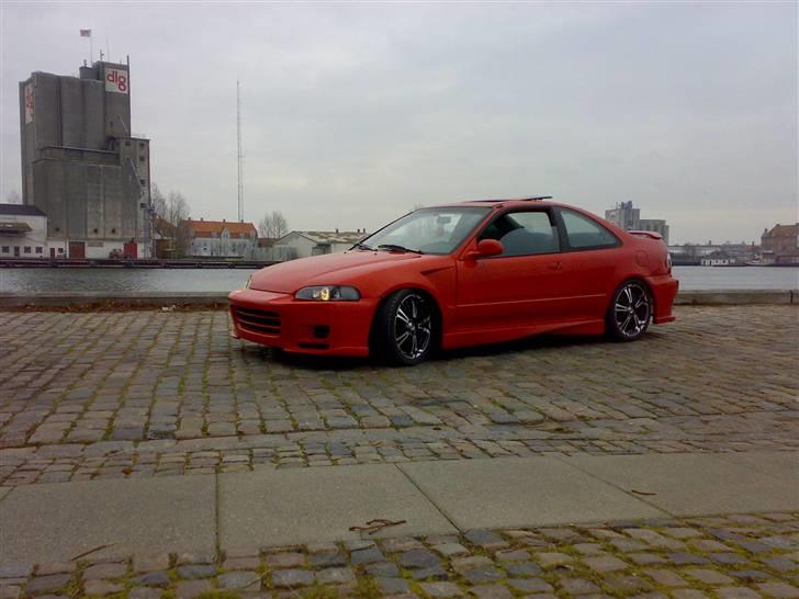 Honda Civic EJ2 RED DEVEL billede 1
