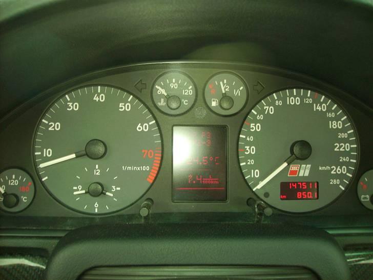 Audi A4 1.6 *Solgt* billede 9