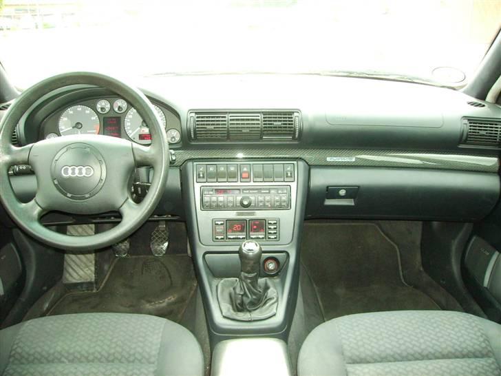 Audi A4 1.6 *Solgt* billede 10