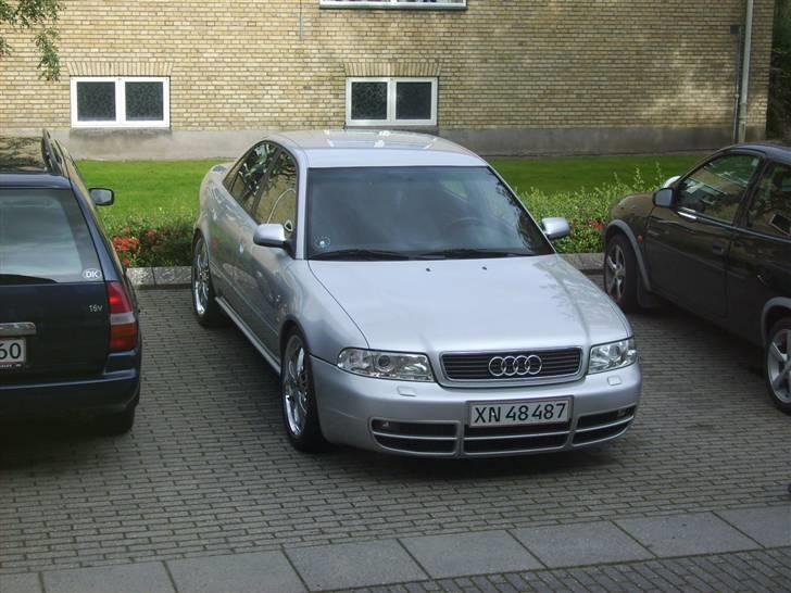 Audi A4 1.6 *Solgt* billede 11
