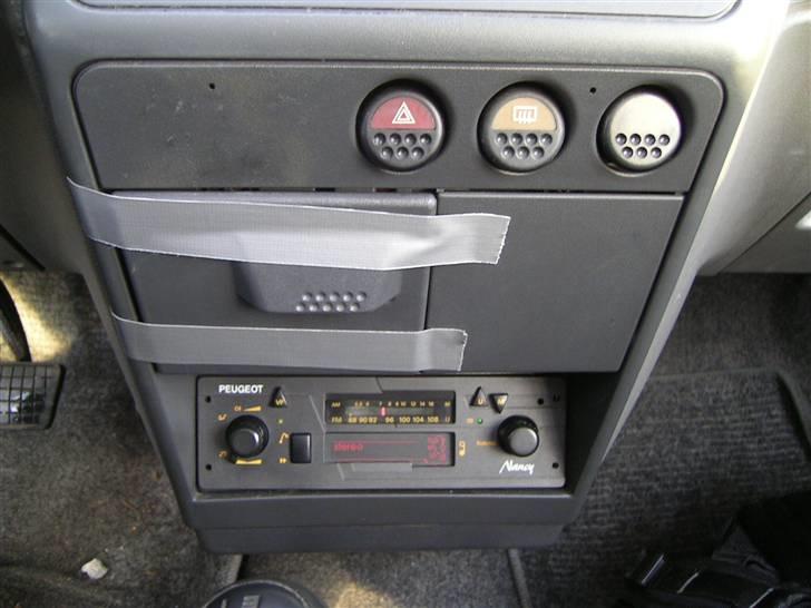 Peugeot 205 1,1 XL (Vinterbil) billede 11