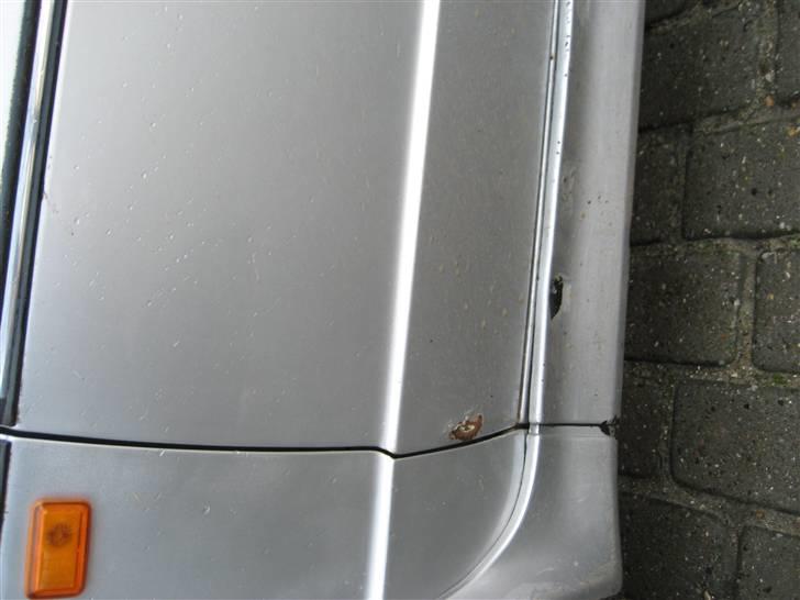 VW Golf 1 cabriolet - Det eneste rust der er på bilen billede 13