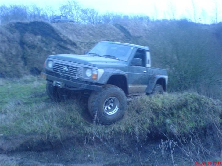 Nissan patrol gr 2,8 bortgivet billede 3