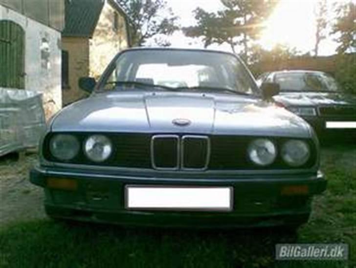 BMW 320i "vinterbimse" (Skrottet) billede 1