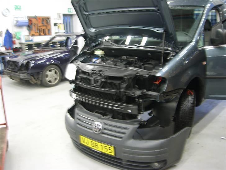 VW Caddy 1.9 TDI SOLGT billede 3