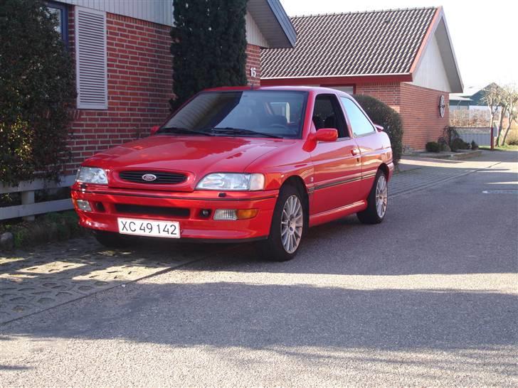 Ford Escort 1,8 Sport [SOLGT] - Før den blev sænket, og med 16´´ alessio monza billede 6