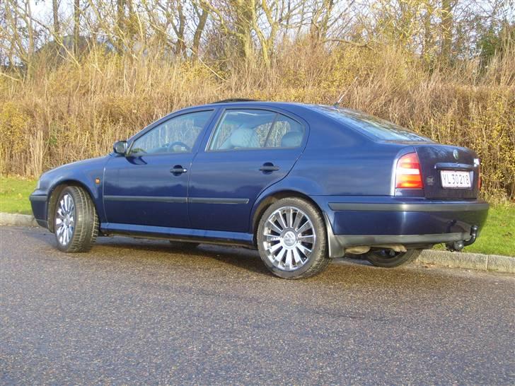 Skoda Octavia 20v slx (solgt) billede 3