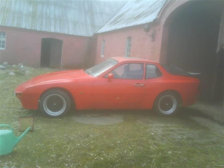 Porsche 924 - nyt* sorry billede kvali, men som den står nu billede 15