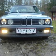 BMW E30 320i.... tøzen