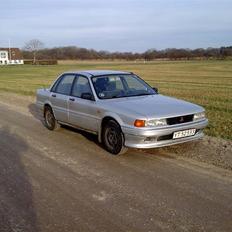 Mitsubishi Galant 2000 GLSI