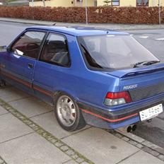 Peugeot 309 Gti16