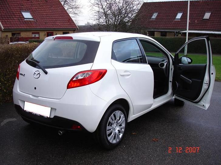 Mazda 2 Advance (SOLGT) - bilen med vinterdæk´ne billede 4
