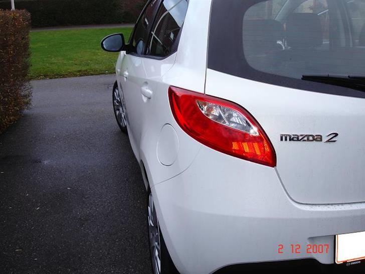 Mazda 2 Advance (SOLGT) - lidt af bagdelen billede 5