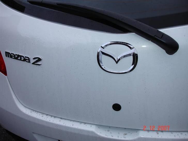 Mazda 2 Advance (SOLGT) - Elektronisk bagagerum´s knap billede 15