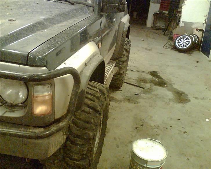 Nissan patrol gr 2,8 bortgivet billede 10