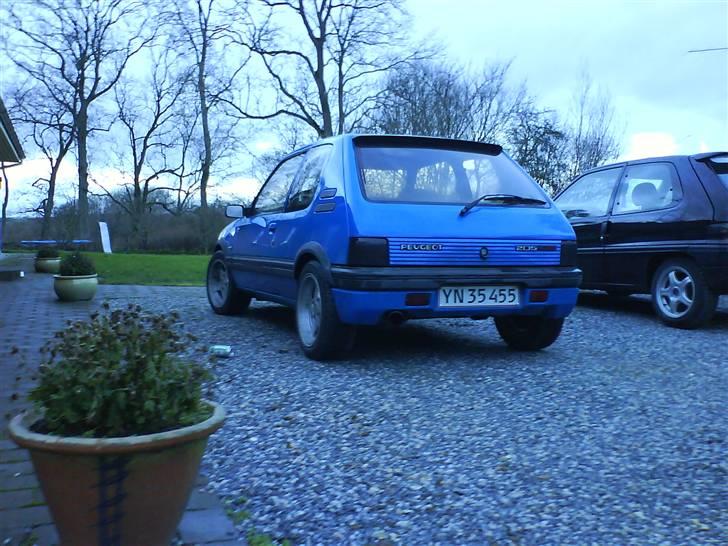 Peugeot 205 GTI SOLGT! billede 9