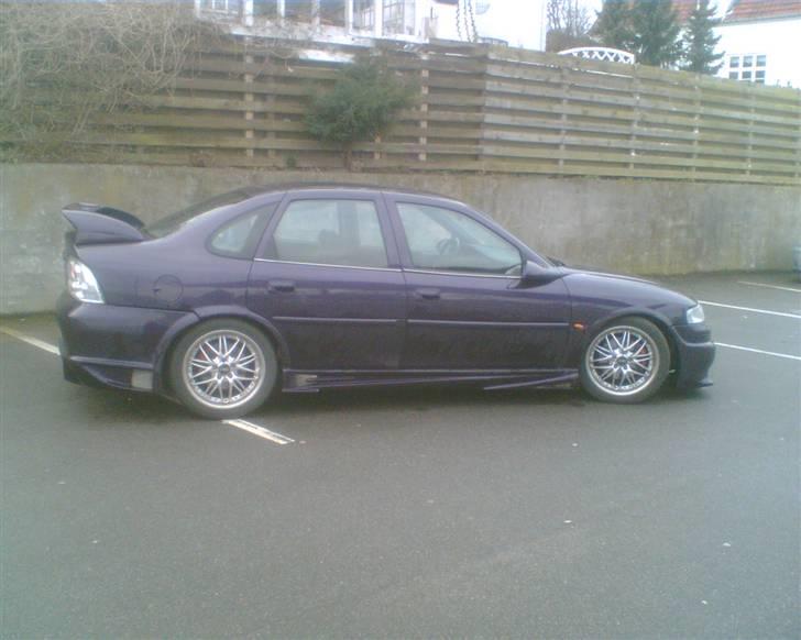 Opel Vectra B 2.0 16V billede 1