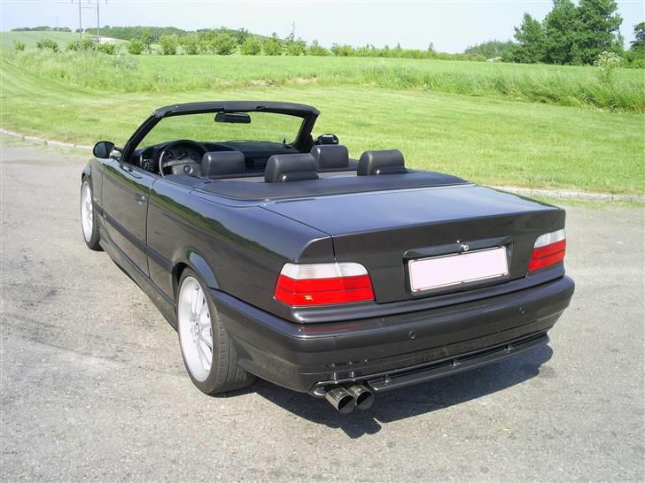 BMW E36 325I Cabrio - SOLGT billede 4