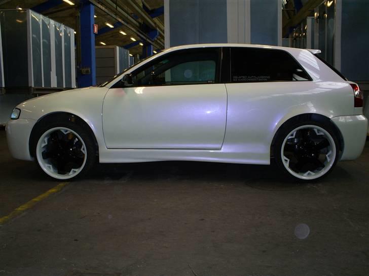 Audi A3 "CLEAN LINE"*SOLGT* - Sådan ser det ud med undervognen helt i top. Man kan klare de fleste kansten og bump sådan her, hvis det skulle blive nødvendigt. billede 3