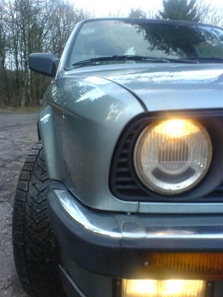 BMW E30 320i.... tøzen billede 1