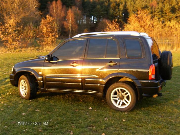 Suzuki Grand Vitara (solgt) billede 16