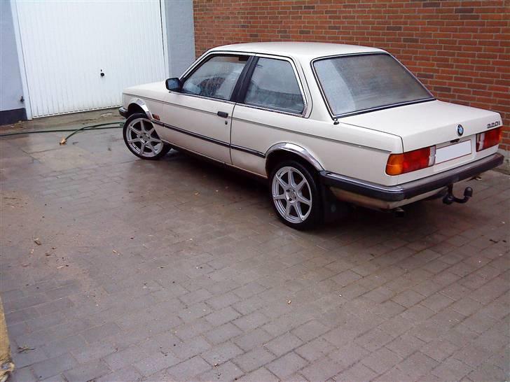 BMW 320i E30 - SOMMER FÆLGE - Dotz Racing 17" billede 16