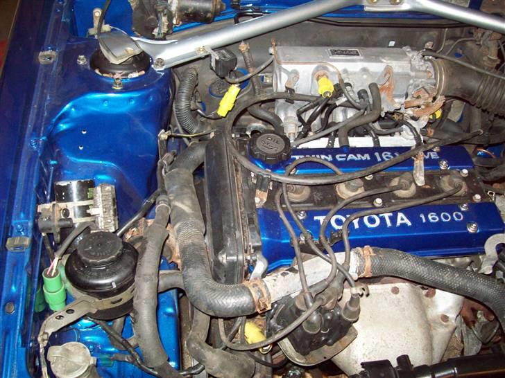 Toyota corolla gt smadret billede 6