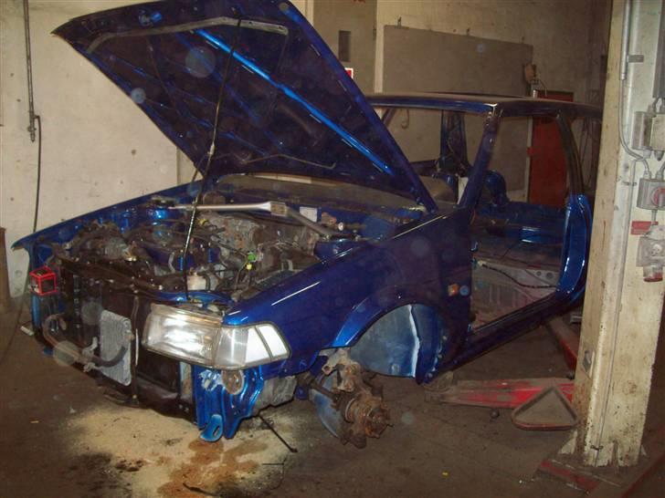 Toyota corolla gt smadret billede 8