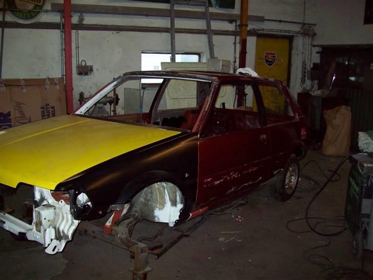 Toyota corolla gt smadret - På vej til maleren... billede 10