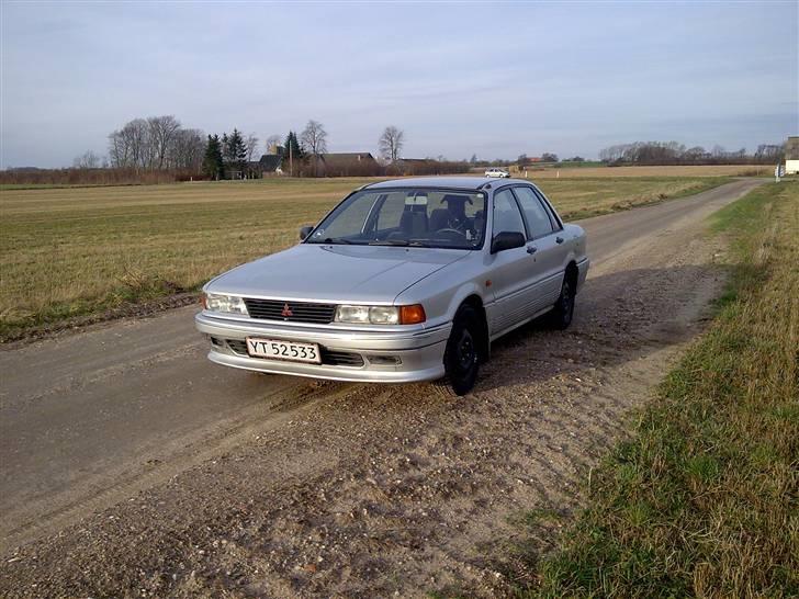 Mitsubishi Galant 2000 GLSI billede 1
