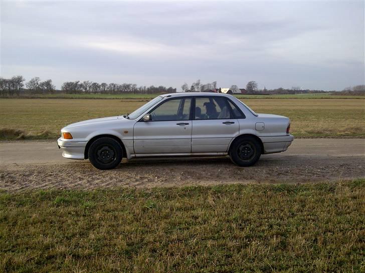 Mitsubishi Galant 2000 GLSI billede 2