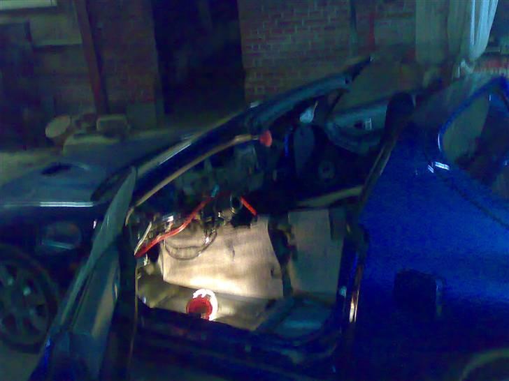 Honda Crx Del Sol - R.I.P - Så er bilen næsten skilt helt ad indvendig billede 7