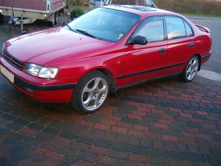 Toyota Carina E 2,0 sli (solgt) billede 1