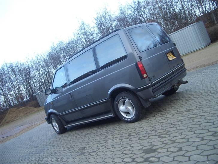 Chevrolet Astro Van (Solgt) billede 1