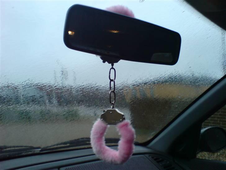 Peugeot 306 1.8 XT - Muhaha, når kærsten ikk har været artig :P billede 9