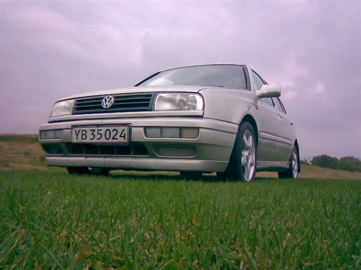 VW Vento 1.8i *Solgt* billede 1