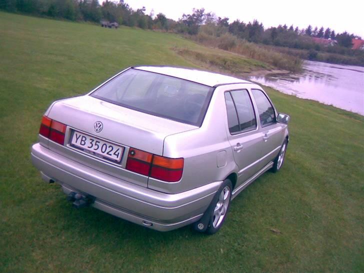 VW Vento 1.8i *Solgt* billede 10