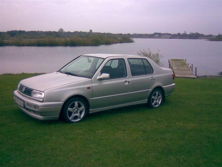 VW Vento 1.8i *Solgt* billede 12