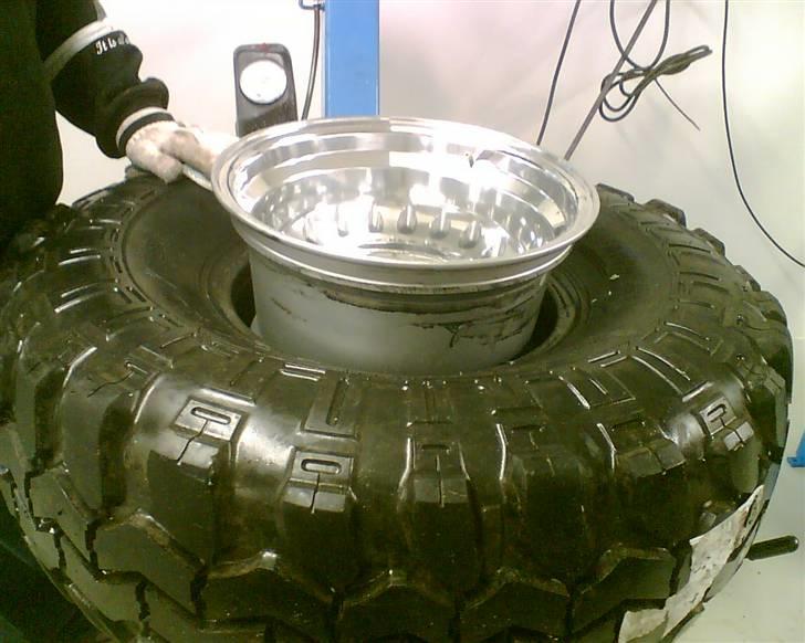 Nissan patrol gr 2,8 bortgivet - lidt svært at få luft i....... hvis man ikke ved hvordan billede 15