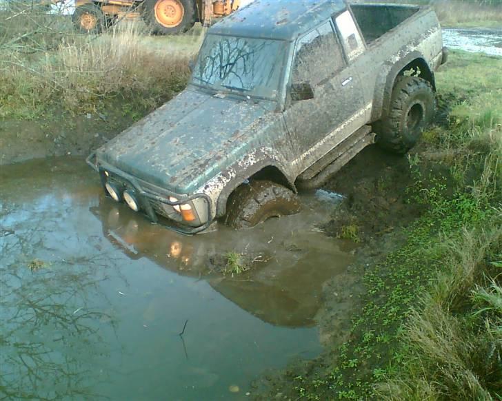 Nissan patrol gr 2,8 bortgivet - skulle lige prøve.. men der blev for dybt når der ikke er snorkel på billede 18