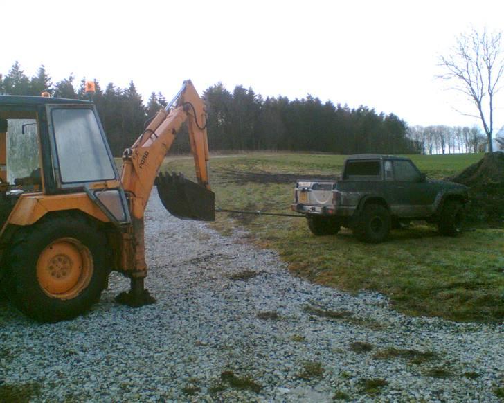 Nissan patrol gr 2,8 bortgivet - dejligt med en hjælpende "arm" når man sidder fast billede 19