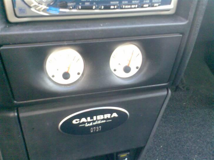 Opel Calibra Last Edition - Calibra Last Edition nr 767 ud af 986 prod. og bemærk! Manometer for olietryk+voltmeter billede 4