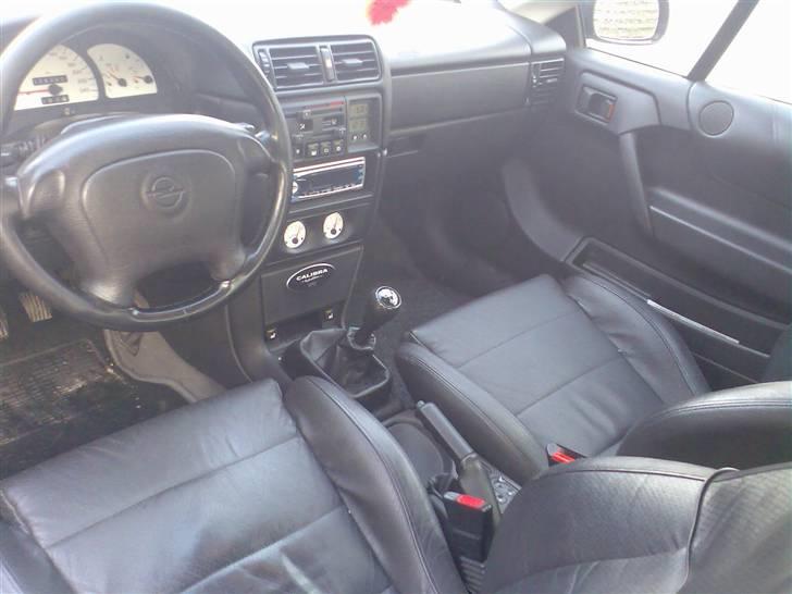 Opel Calibra Last Edition - Jaja der er sku hud i kabinen, hehe,, billede 5