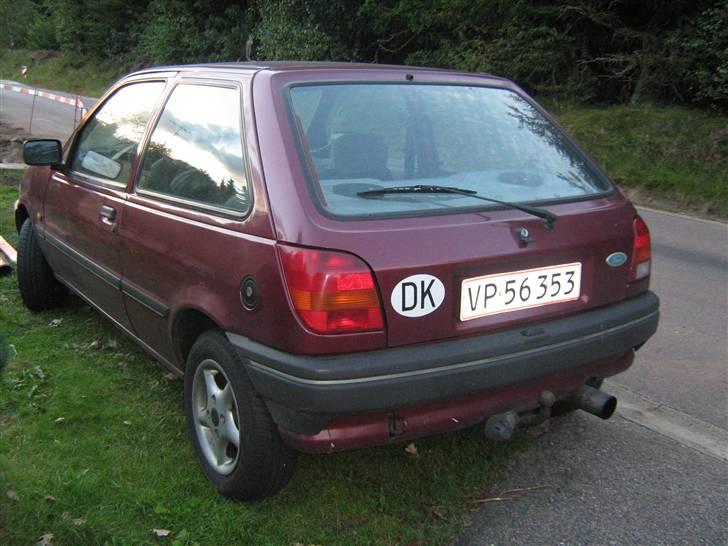 Ford Fiesta 1,8Diesel SOLGT billede 3