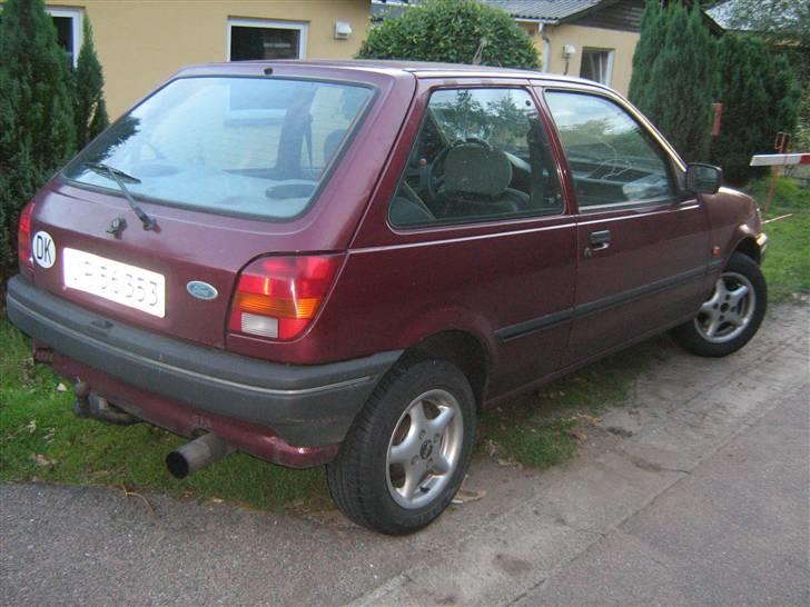 Ford Fiesta 1,8Diesel SOLGT billede 5