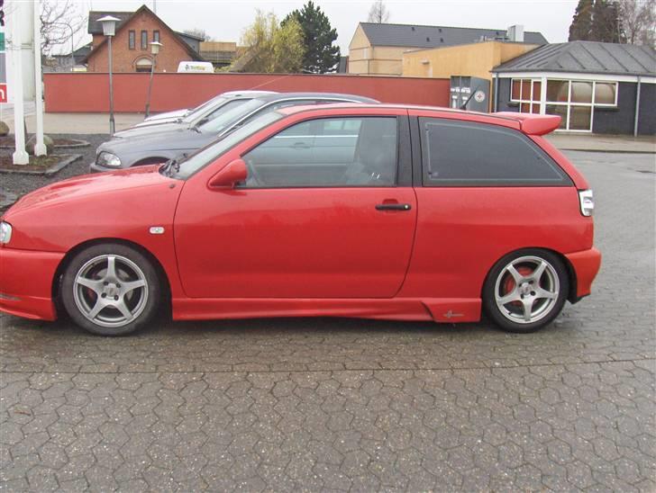 Seat IBIZA TOTAL SKADET billede 5